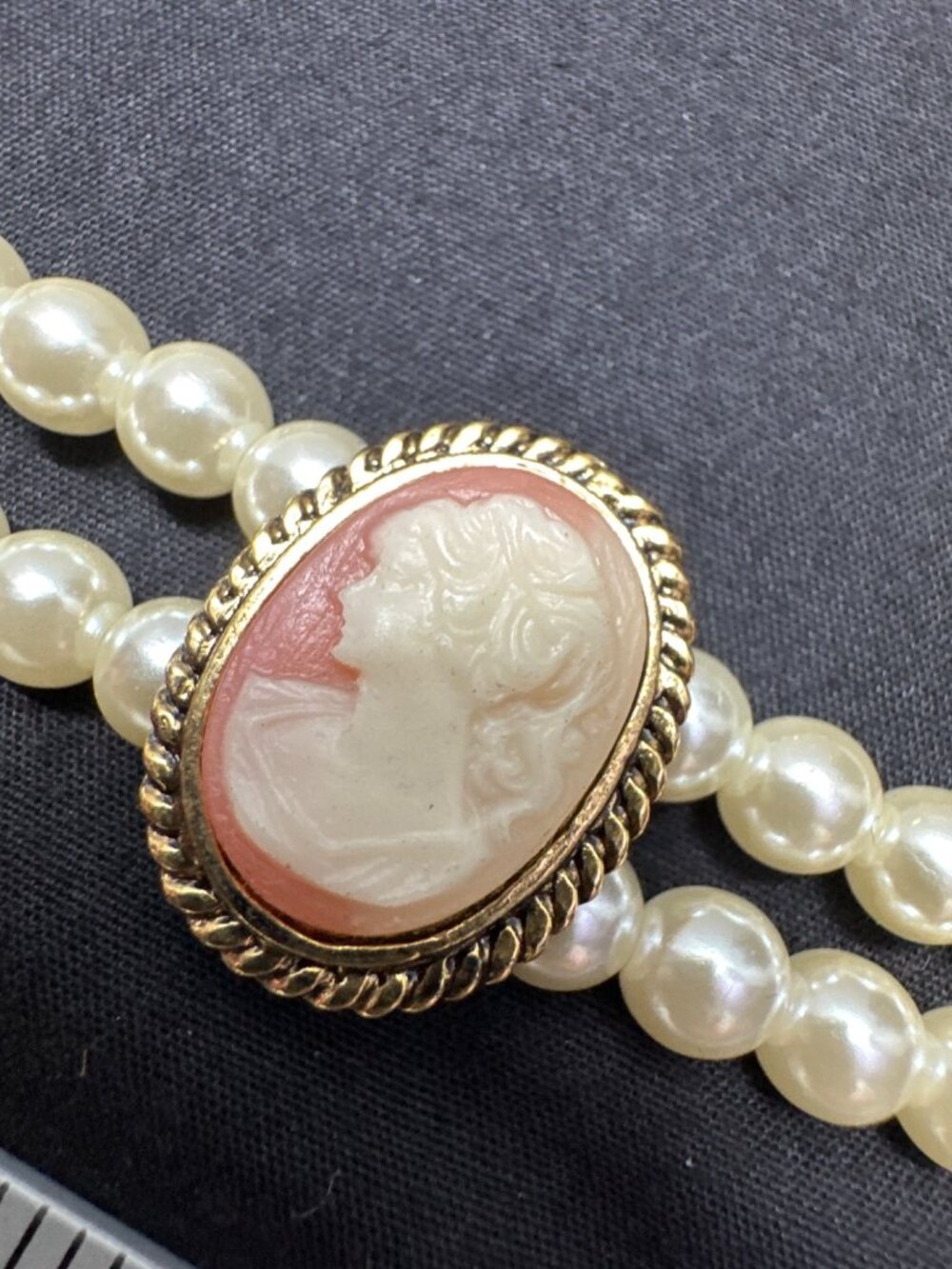 Vintage-Style Pearl Choker Necklace With Rope Cameo Pendant & Gold-Tone Chain